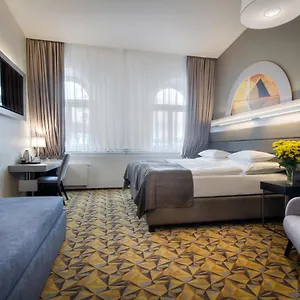 Otel Essence ****